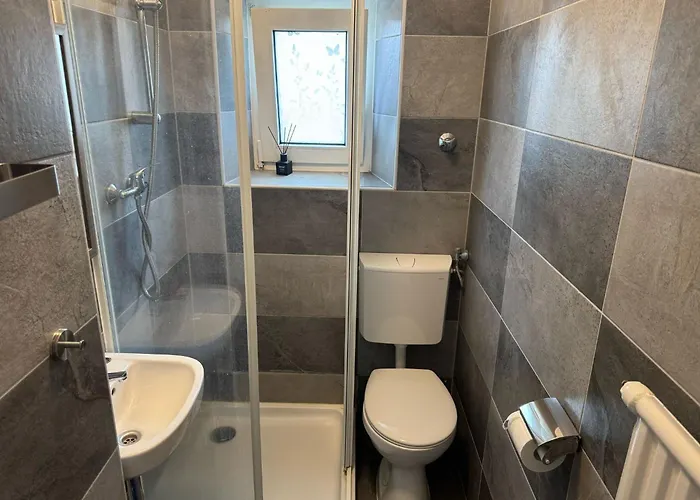 Daire Ruhige 3-zimmerwohnung Im Norden Bremens Fuer Monteure Und Geschaeftsreisende Pm 31 Eg *